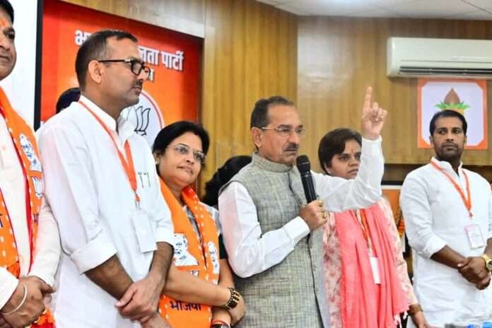 WhatsApp Image 2025-10-11 at 7.59.54 PM