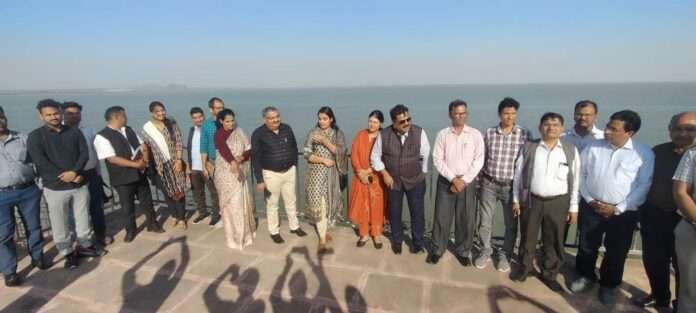 WhatsApp Image 2025-11-06 at 5.20.04 PM