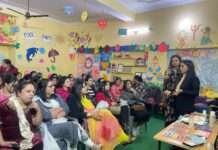 निशुल्क सेल्फ मेकअप क्लास का आयोजन, महिलाओं को आत्मनिर्भर बनाने की पहल