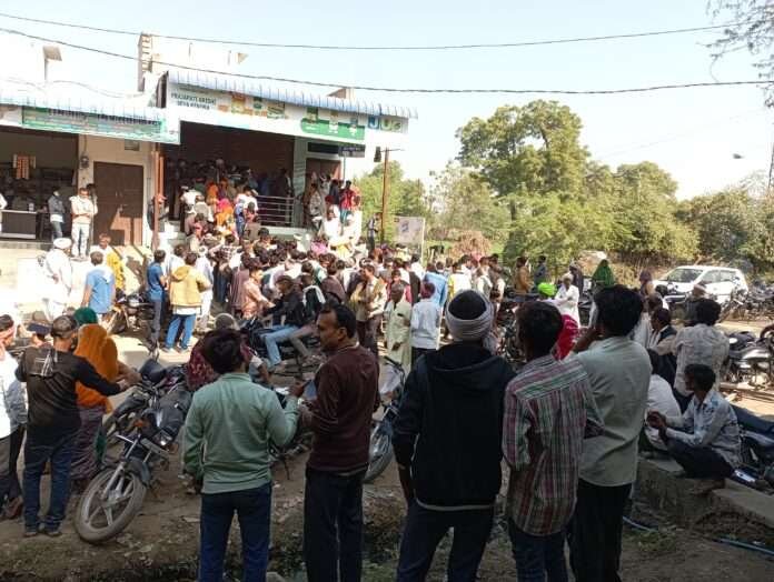 WhatsApp Image 2025-12-06 at 4.47.36 PM (1)