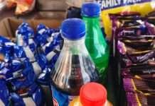 सवाई माधोपुर रेलवे स्टेशन पर खुलेआम बिक रही थी एक्सपायरी डेट की थम्स अप