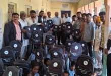 भामाशाह विष्णु टांडी ने 311 विद्यार्थियों को बांटे स्कूल बैग