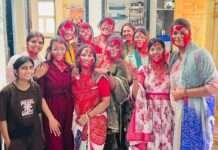 श्री श्याम सदन में फागोत्सव: पारंपरिक फाग गीतों पर झूमीं महिलाएं