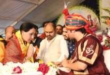 उप मुख्यमंत्री दिया कुमारी ने धीरेंद्र कृष्ण शास्त्री का किया अभिनंदन