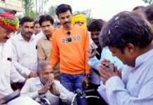 सांसद दुष्यन्त सिंह की जनसंवाद पदयात्रा