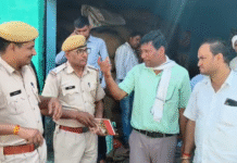 दुकान का ताला तोड़ ₹5 लाख लेकर फरार, अलमारी नहर में फेंकी