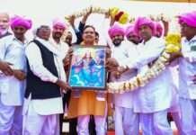 होली स्नेह मिलन समारोह में मुख्यमंत्री ने खेली फूलों की होली