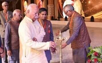 दादागुरु की परंपरा में दिखने वाला चमत्कार सनातन संस्कृति का प्रतीक: मोहन भागवत