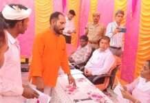 किसानों की समस्याओं को लेकर सौंपा ज्ञापन