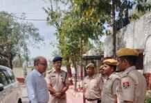 संभागीय आयुक्त ने कलेक्ट्रेट व केंद्रीय कारागृह का किया निरीक्षण