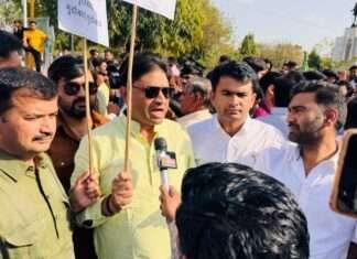 मणिशंकर अय्यर के बयान पर भाजपा का तीखा विरोध, गांधी सर्किल पर किया पुतला दहन