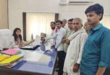 पलाई व झुण्डवा पंचायत क्षेत्र में पेयजल समस्या को लेकर ज्ञापन सौंपा