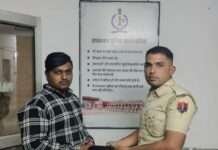 2.40 लाख रुपये मूल्य के 11 मोबाइल फोन बरामद कर वास्तविक मालिकों को सुपुर्द