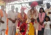 डीग में प्रतिपक्ष नेता टीकाराम जूली ने किए श्रीनाथ मंदिर में दर्शन