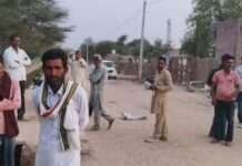 श्रीगंगानगर में कर्मचारियों की लापरवाही से 2 मकान तबाह, ग्रामीणों में आक्रोश