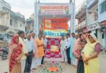 गांव-कस्बों में नववर्ष का उत्साह: जयकारों से गूंजा माहौल