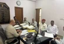 रियांबड़ी में एसडीएम सूर्यकांत शर्मा की अध्यक्षता में राजनीतिक दलों की बैठक