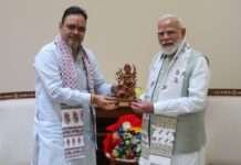 मुख्यमंत्री भजनलाल ने संसद भवन में प्रधानमंत्री नरेंद्र मोदी से की शिष्टाचार भेंट