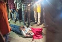 ट्रॉले और बाइक की भिड़ंत में युवक की मौत, चालक डिटेन