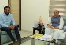 हनुमान बेनीवाल ने रक्षा मंत्री राजनाथ सिंह से की मुलाकात