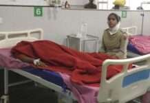 खेत में बेहोशी की हालत में मिली अज्ञात महिला, अस्पताल में भर्ती