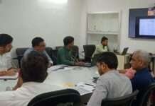 कलेक्टर देवेंद्र कुमार ने उपखंड अधिकारियों की बैठक ली