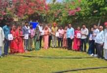 वार्ड 9 की समस्याओं को लेकर एसडीएम को सौंपा ज्ञापन, नगरपालिका पर अनदेखी का आरोप