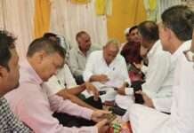 विधायक की समझाइश से 124 दिन से चल रहा धरना समाप्त