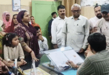 पानी संकट पर महिलाओं का फूटा गुस्सा, जलदाय विभाग कार्यालय के बाहर फोड़े मटके