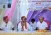 ग्राम रथ अभियान की संध्या चौपाल में योजनाओं की जानकारी