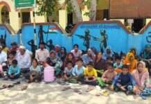 SDM कार्यालय के बाहर धरना, नगर पालिका पर पट्टा नहीं देने के आरोप