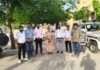 पुलिस थाना और सरकारी स्कूलों को भेंट किया सामान