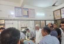 रेण के पास कार-पिकअप की भिड़ंत, 8 महिलाएं घायल; 2 की हालत गंभीर
