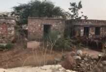 नावा सिटी रेलवे कॉलोनी के जर्जर क्वार्टर बने चिंता का विषय