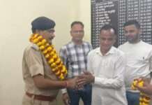 नवनियुक्त डीएसपी ओमप्रकाश मीणा का व्यापार संघ ने किया स्वागत