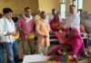भंवर जितेंद्र सिंह के जन्मदिन पर फल वितरण एवं केक काटकर मनाया कार्यक्रम