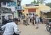 स्कूल के मुख्य द्वार के सामने खड़ी 8 मोटरसाइकिलों पर पुलिस की कार्रवाई