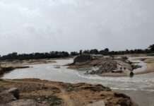 सहोदरा नदी में पानी से 7 पंचायतों का संपर्क टूटा