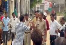 विधायक की तिरंगा यात्रा से पहले पानी के लिए सड़क पर उतरी महिलाएं
