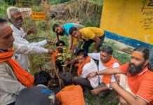 गंगधार में लगातार निकल रही कांवड़ यात्रा