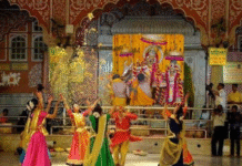 जन्माष्टमी पर गोविंद देवजी मंदिर में उमड़ा आस्था का सैलाब