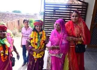 वार्ड 99 में डॉ. अनीता परिहार का जनसंपर्क अभियान तेज
