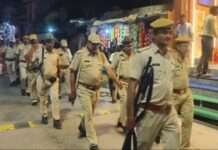 लोसल में पुलिस का फ्लैग मार्च, भयमुक्त मतदान का संदेश