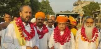 रामधुन और जयघोष करते श्रद्धालुओं ने निकाली विधाणी परिक्रमा